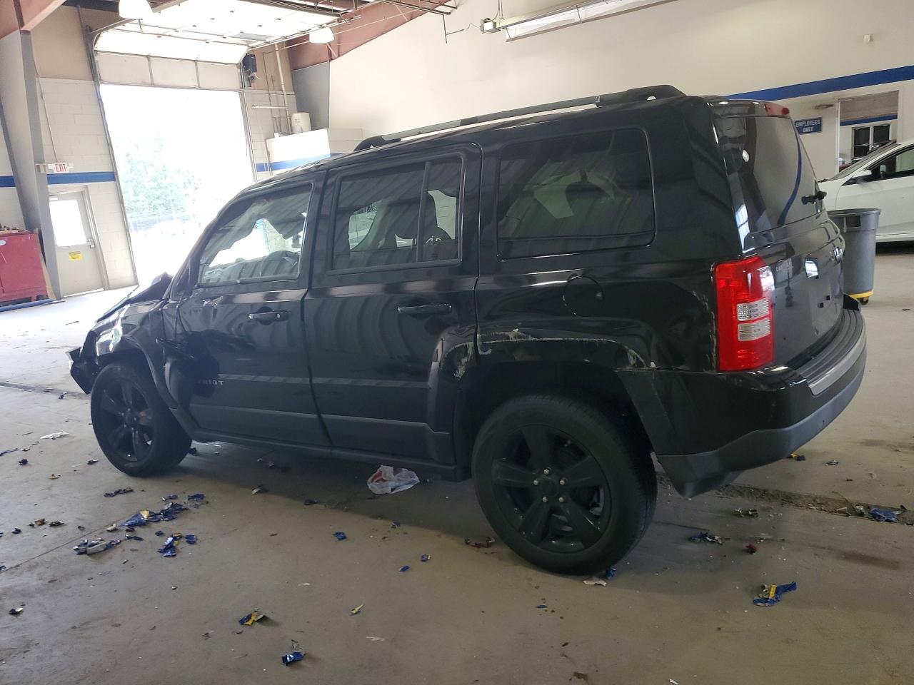 1C4NJPFB3CD696760 · 2012 JEEP PATRIOT · 2/12