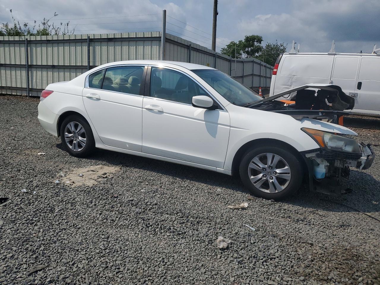 1HGCP2F41BA039970 · 2011 HONDA ACCORD · 4/12