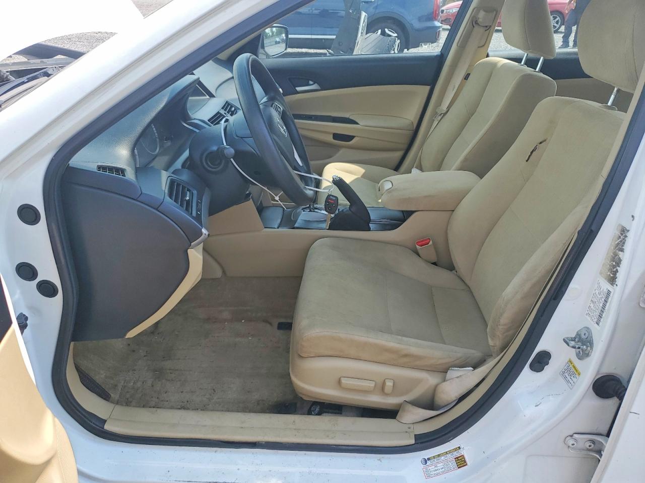 1HGCP2F41BA039970 · 2011 HONDA ACCORD · 7/12