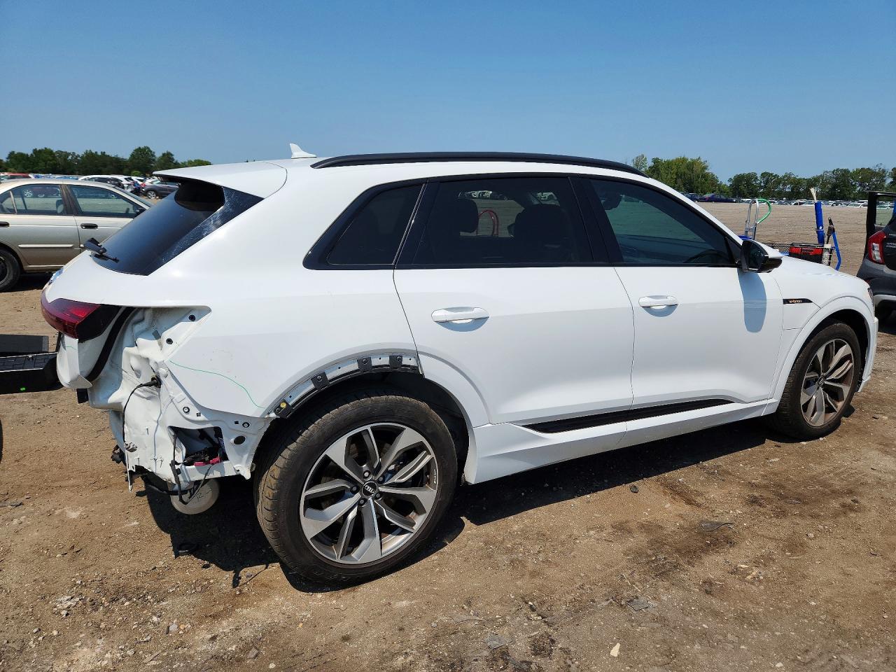 WA1LAAGE2MB004976 · 2021 AUDI E-TRON · 3/12
