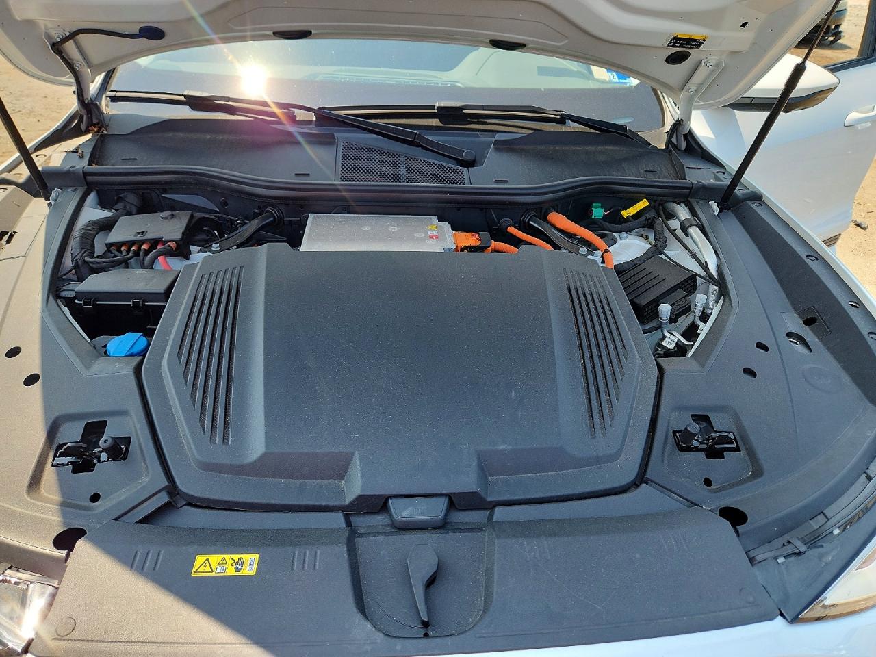WA1LAAGE2MB004976 · 2021 AUDI E-TRON · 11/12