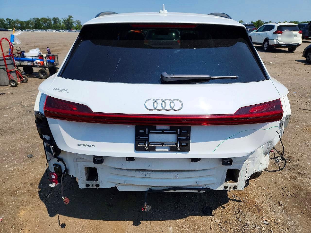 WA1LAAGE2MB004976 · 2021 AUDI E-TRON · 6/12