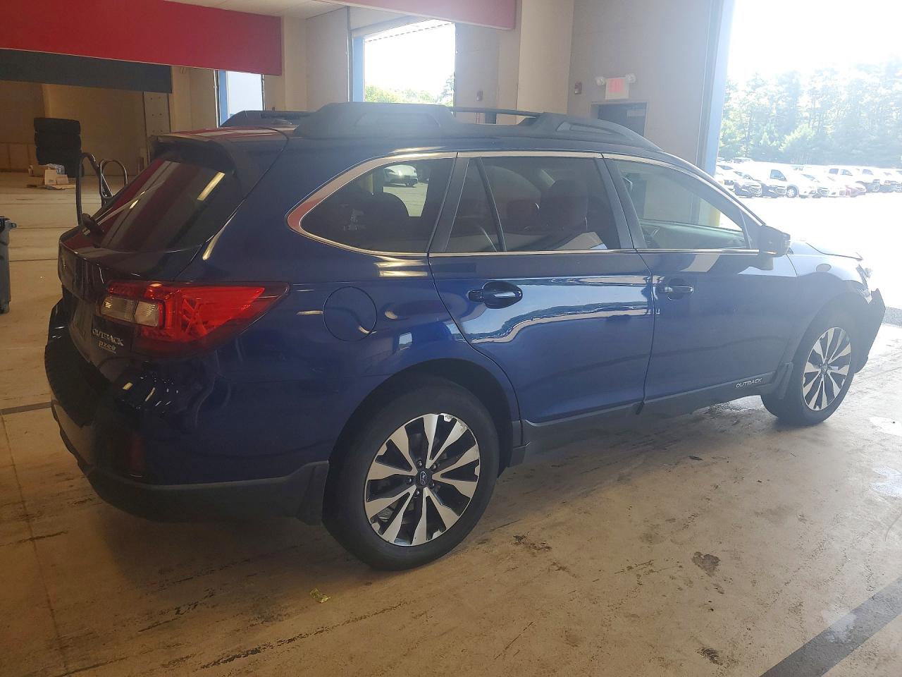 4S4BSALC9F3256896 · 2015 SUBARU OUTBACK · 3/13