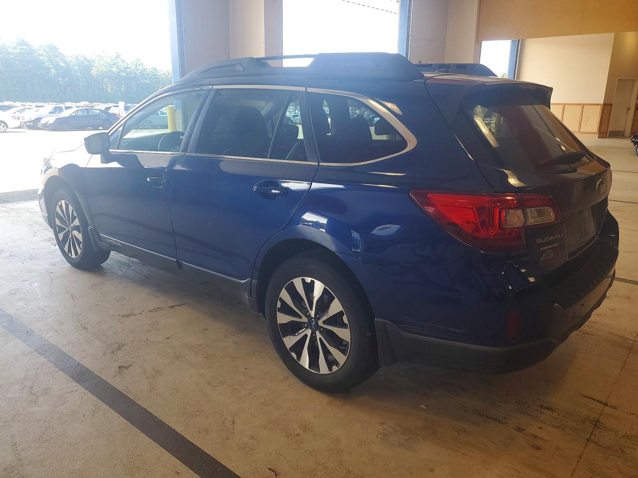 4S4BSALC9F3256896 · 2015 SUBARU OUTBACK · 2/13