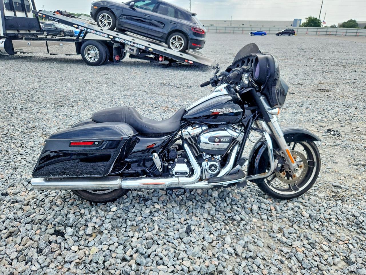 1HD1KBC12KB672307 · 2019 HARLEY-DAVIDSON FLHX