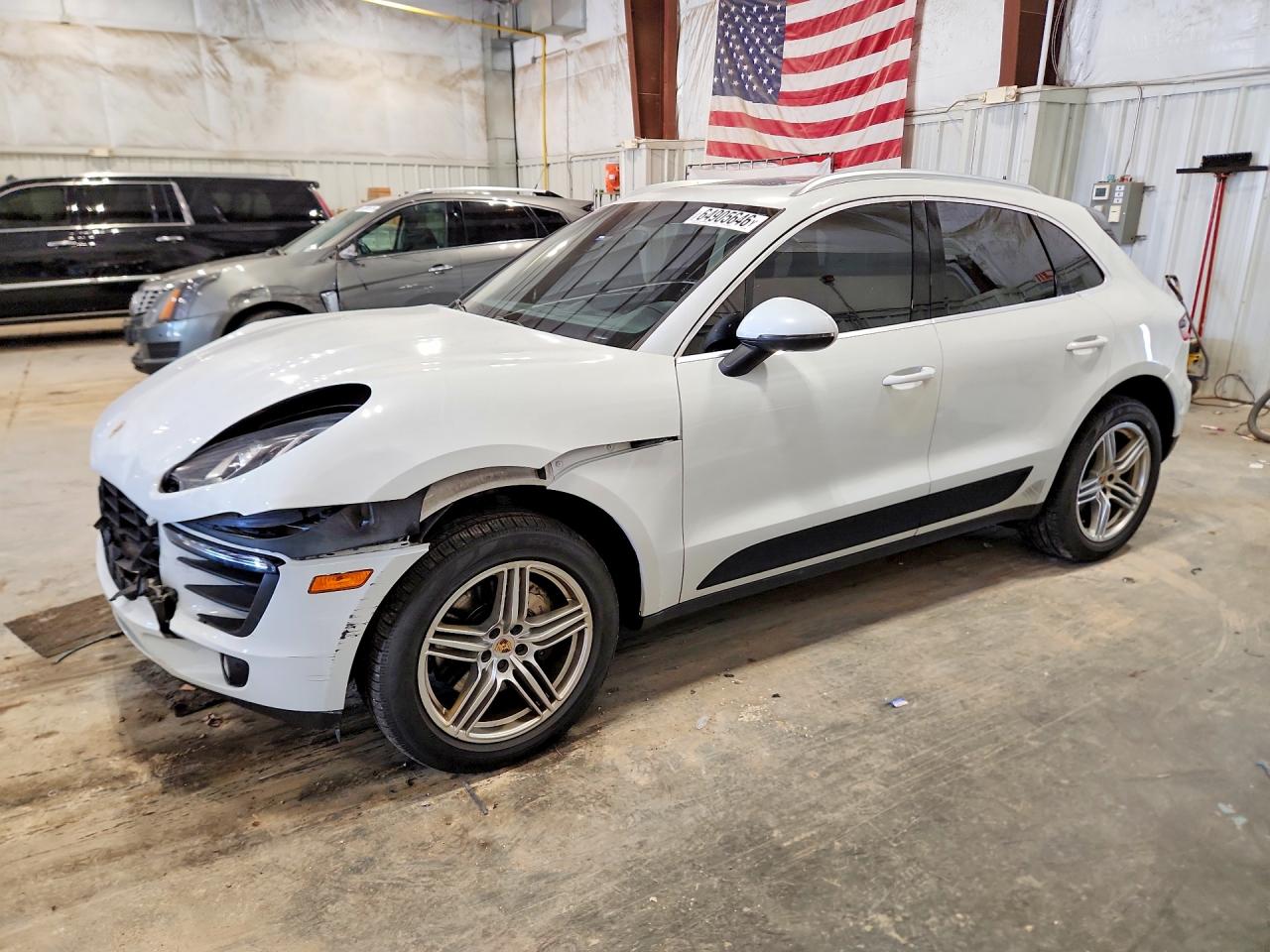 2016 PORSCHE MACAN