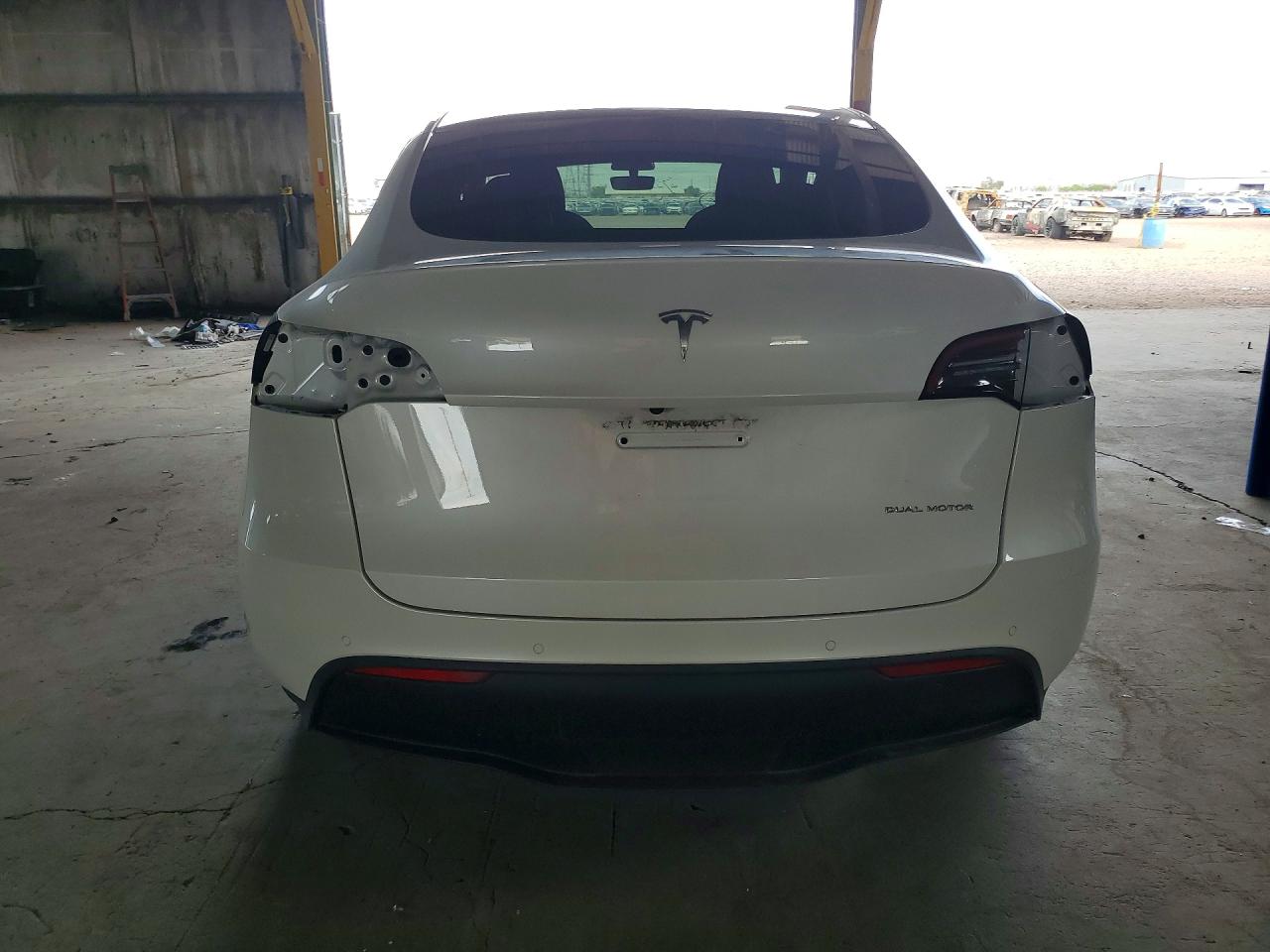 5YJYGDEEXMF140011 · 2021 TESLA MODEL Y · 6/13
