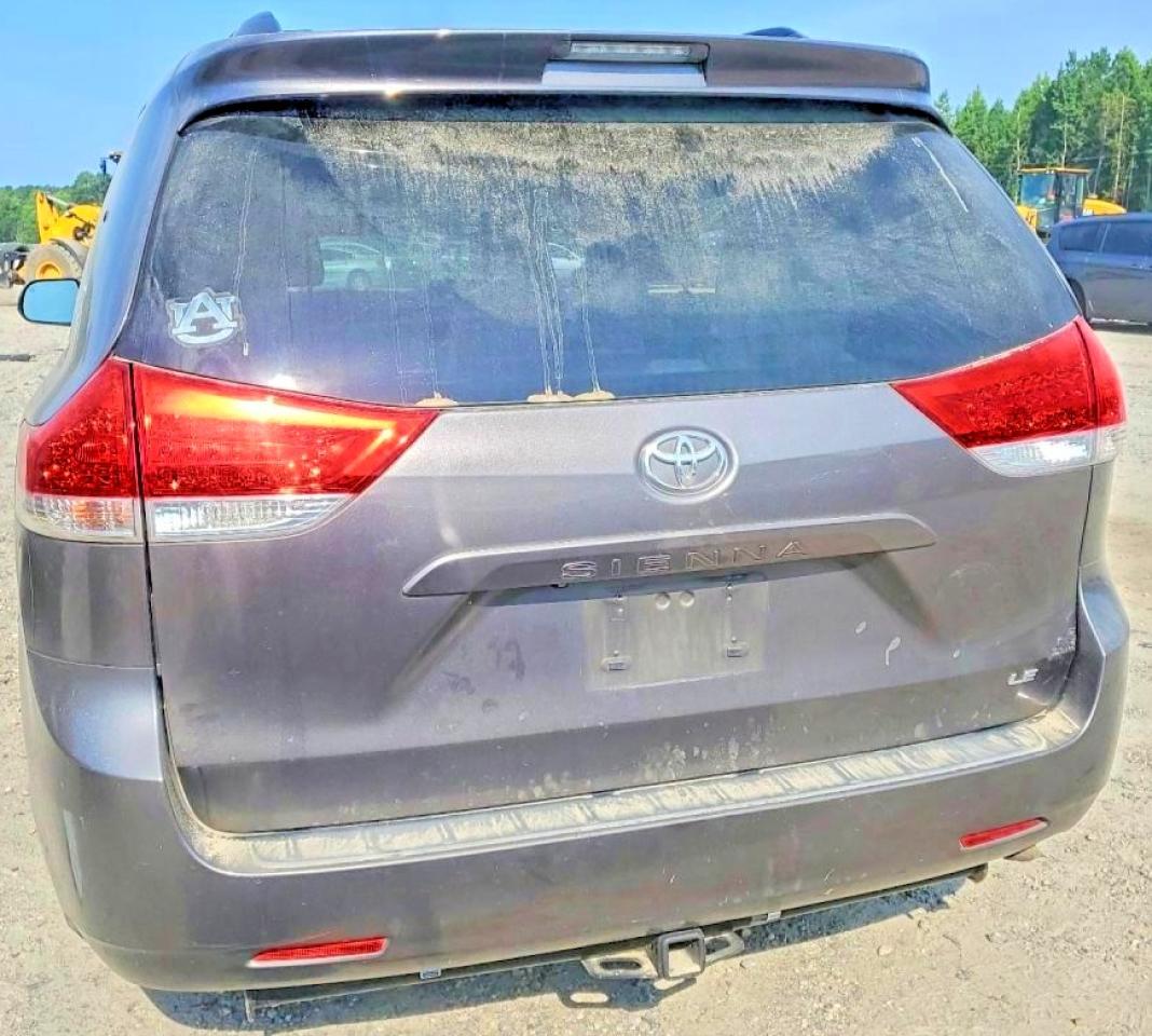 5TDKK3DC8DS341805 · 2013 TOYOTA SIENNA · 6/13