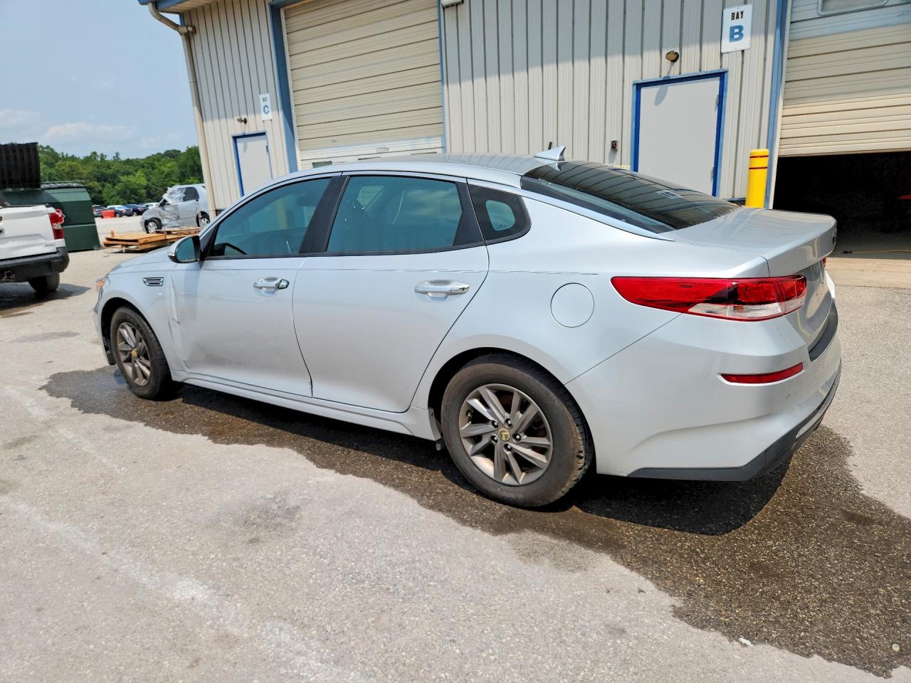5XXGT4L37LG450086 · 2020 KIA OPTIMA · 2/13