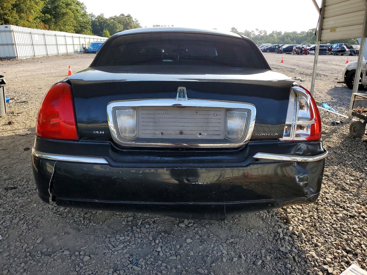 1LNHM84W57Y636814 · 2007 LINCOLN TOWN CAR · 6/12