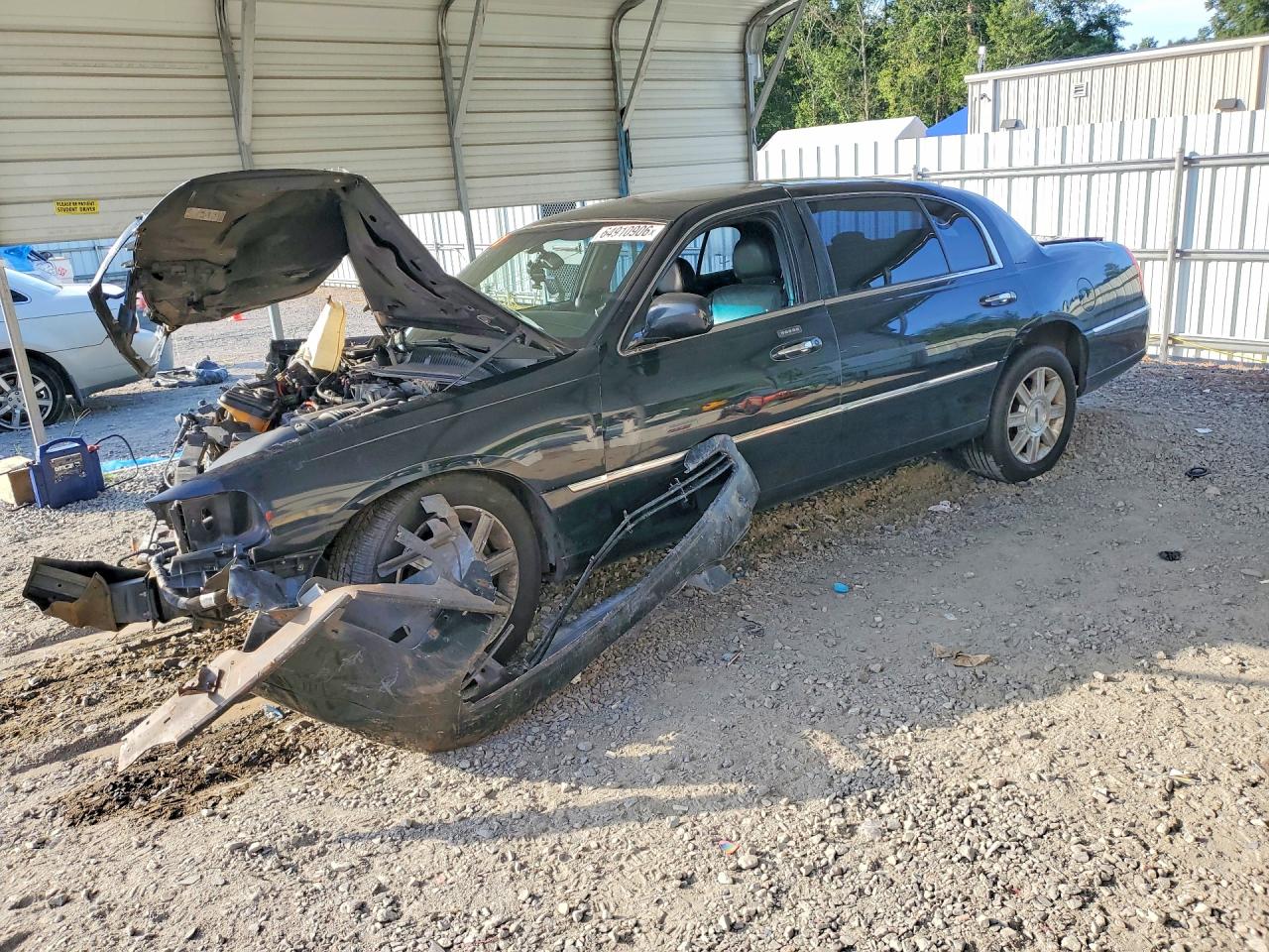 1LNHM84W57Y636814 · 2007 LINCOLN TOWN CAR