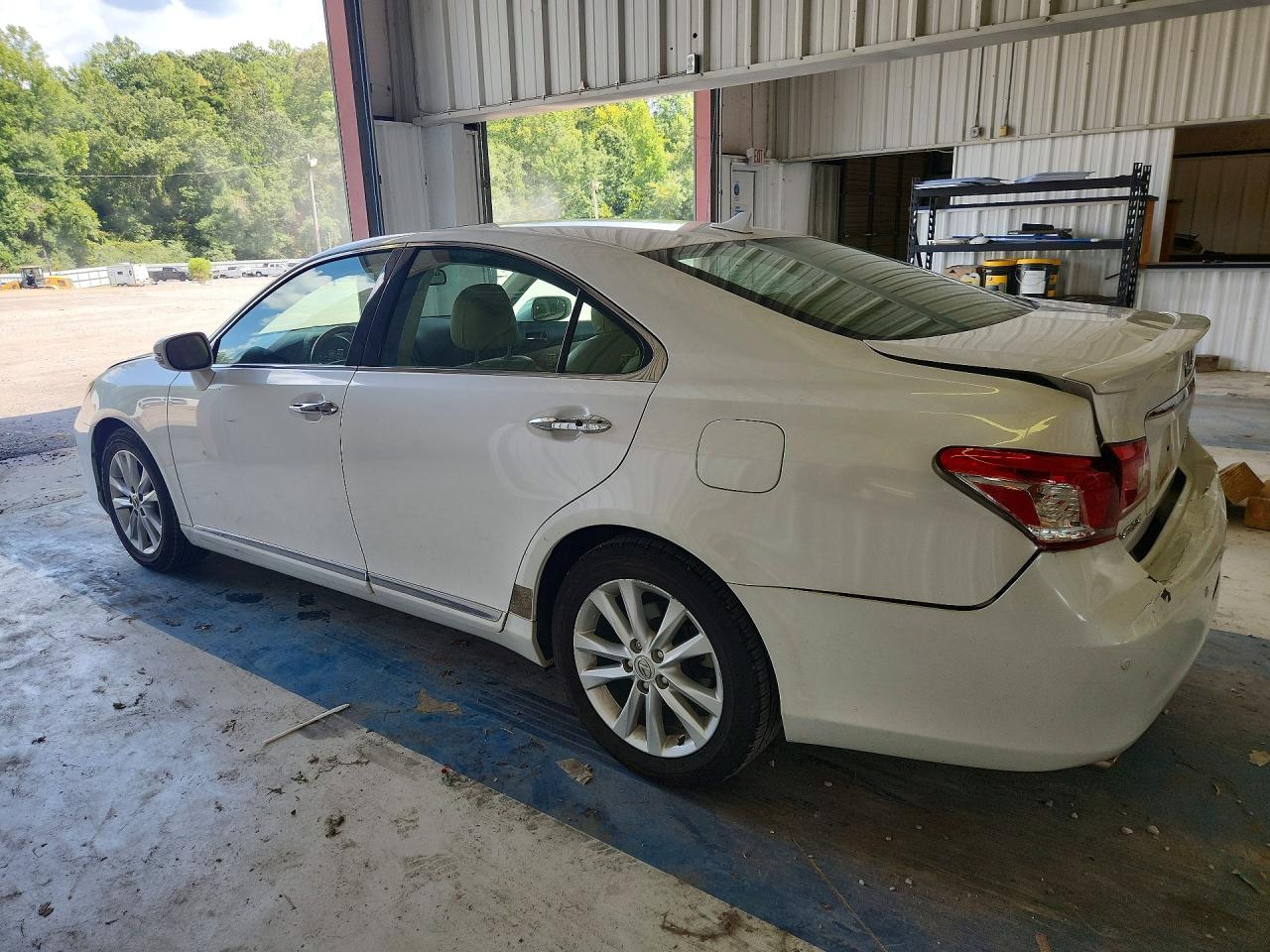 JTHBK1EGXA2391094 · 2010 LEXUS ES · 2/12