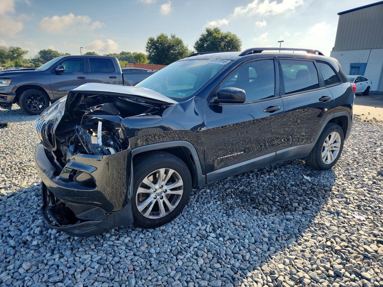 1C4PJLAB8FW677171 · 2015 JEEP CHEROKEE