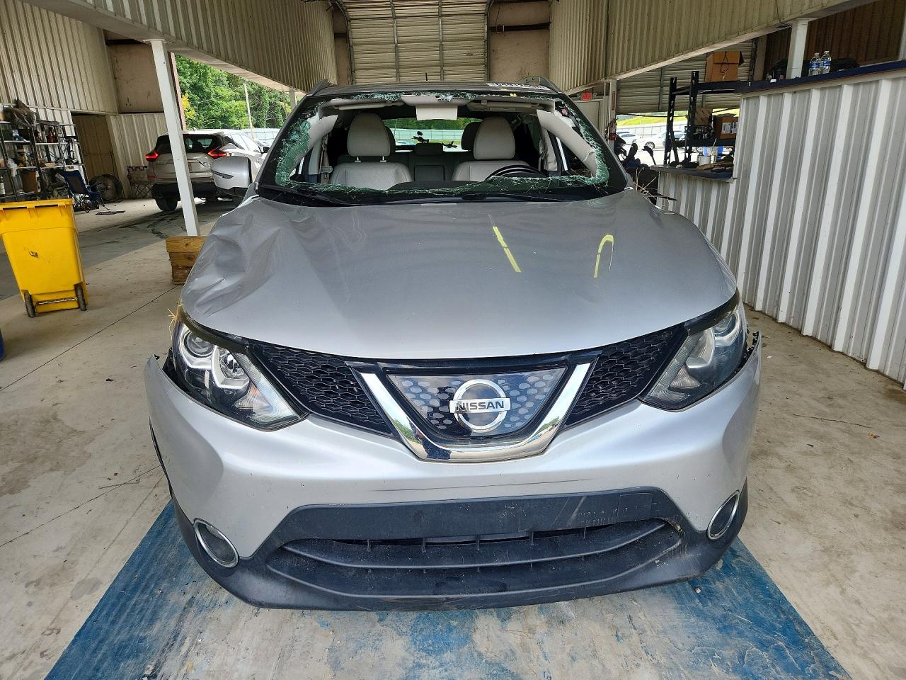 JN1BJ1CP3JW183660 · 2018 NISSAN ROGUE SPORT · 5/12