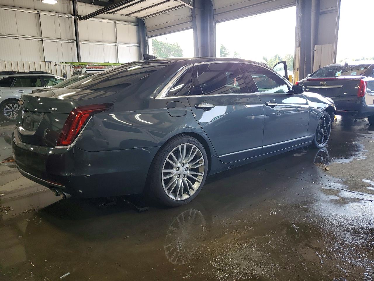 1G6KD5RS1HU191689 · 2017 CADILLAC CT6 · 3/13