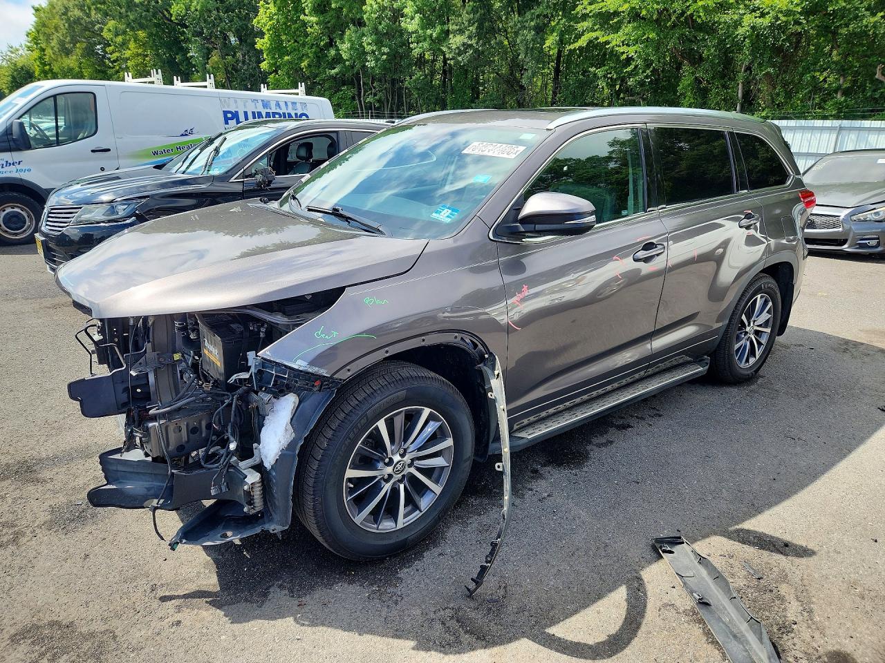 5TDJZRFH7HS384685 · 2017 TOYOTA HIGHLANDER