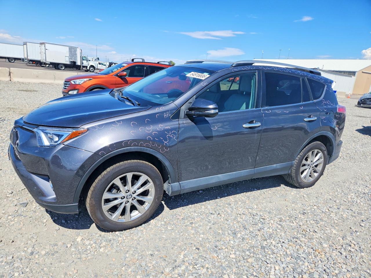 2T3DFREV4HW634766 · 2017 TOYOTA RAV4