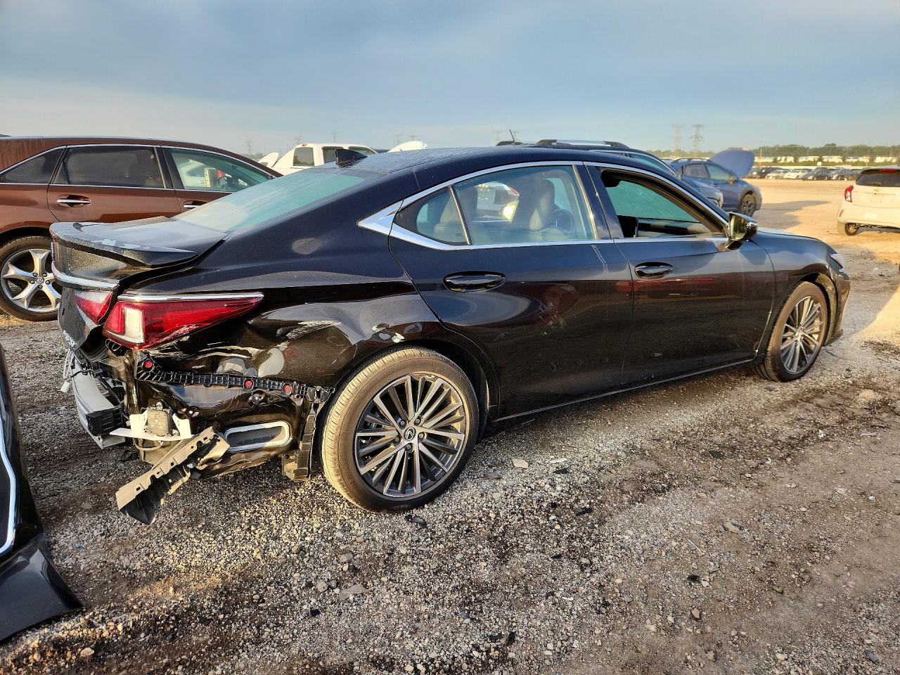 58AD11D12RU013138 · 2024 LEXUS ES 250 · 3/13