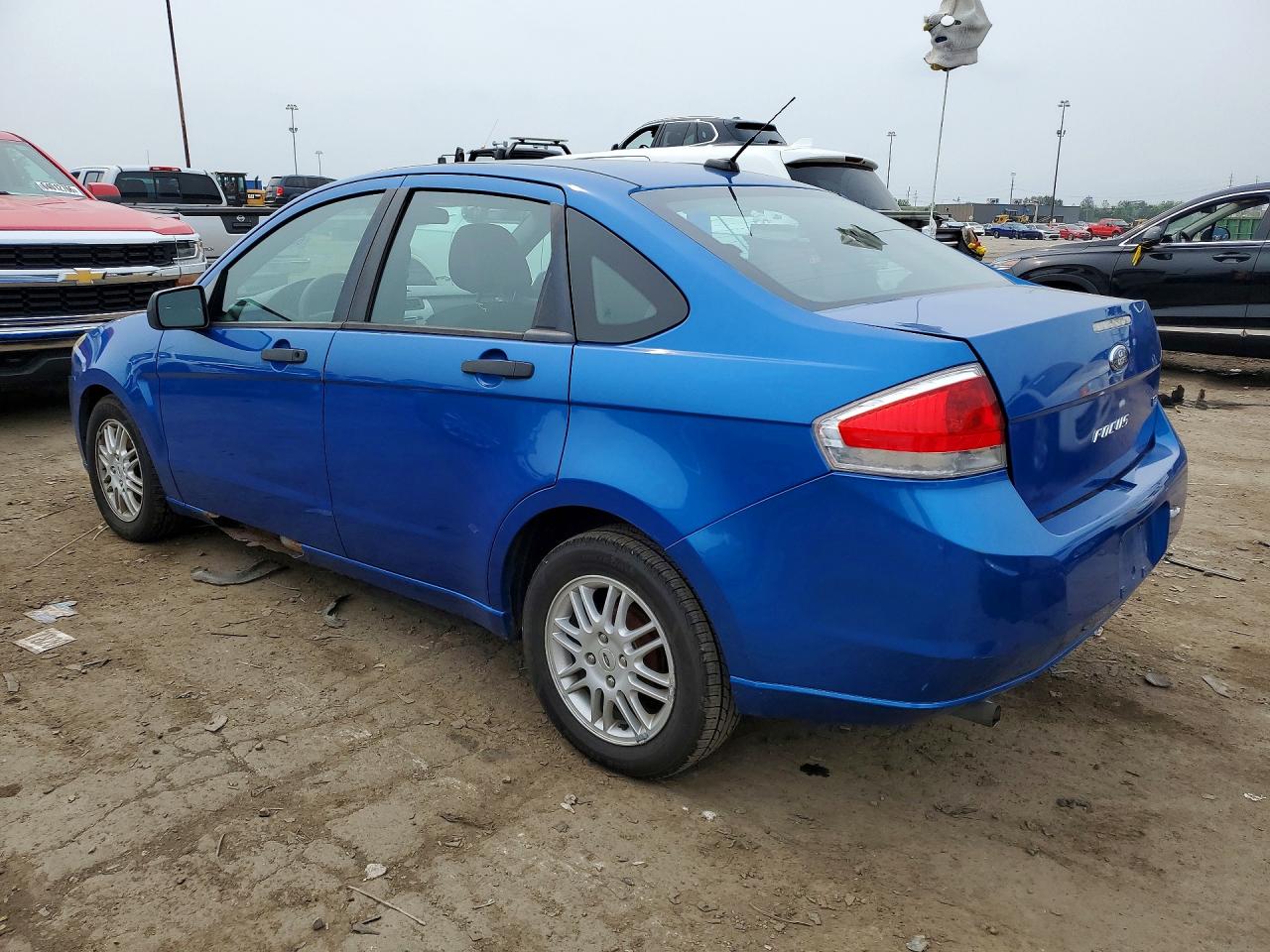 1FAHP3FN0BW129798 · 2011 FORD FOCUS · 2/12