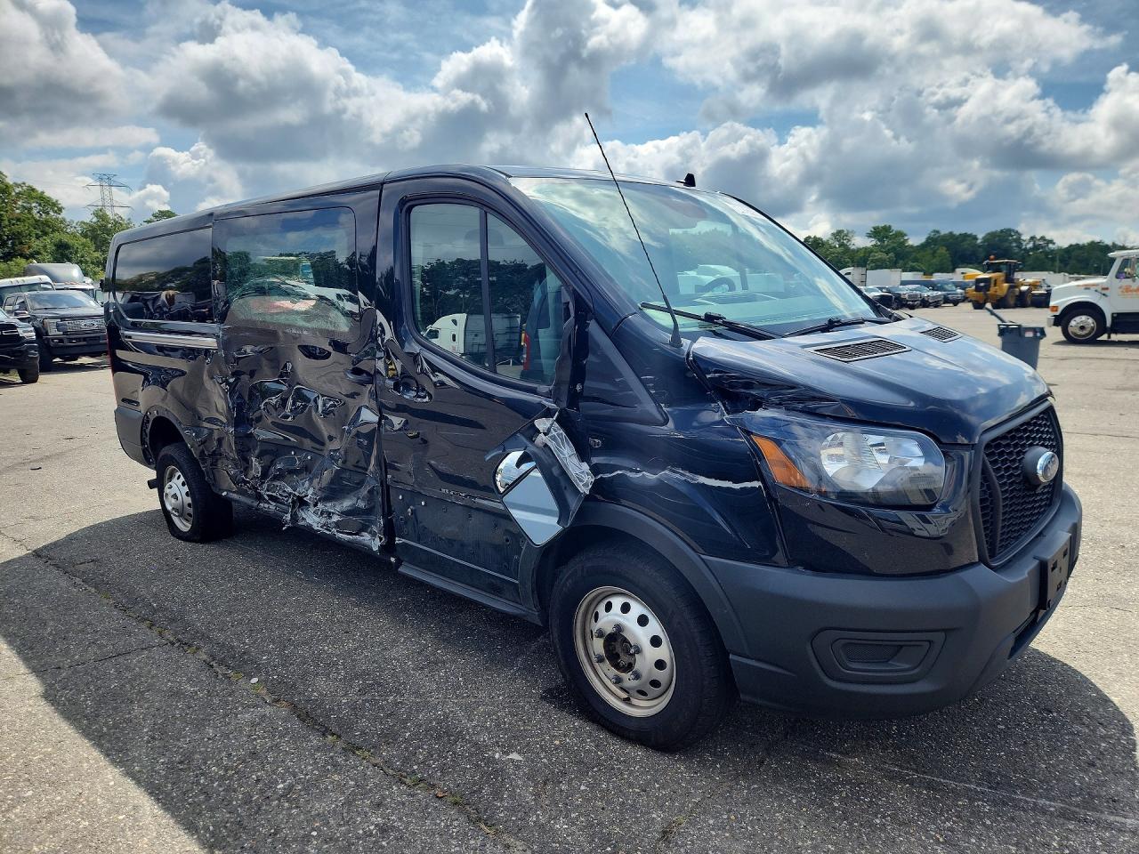1FTBR2Y82PKB16657 · 2023 FORD TRANSIT · 4/13