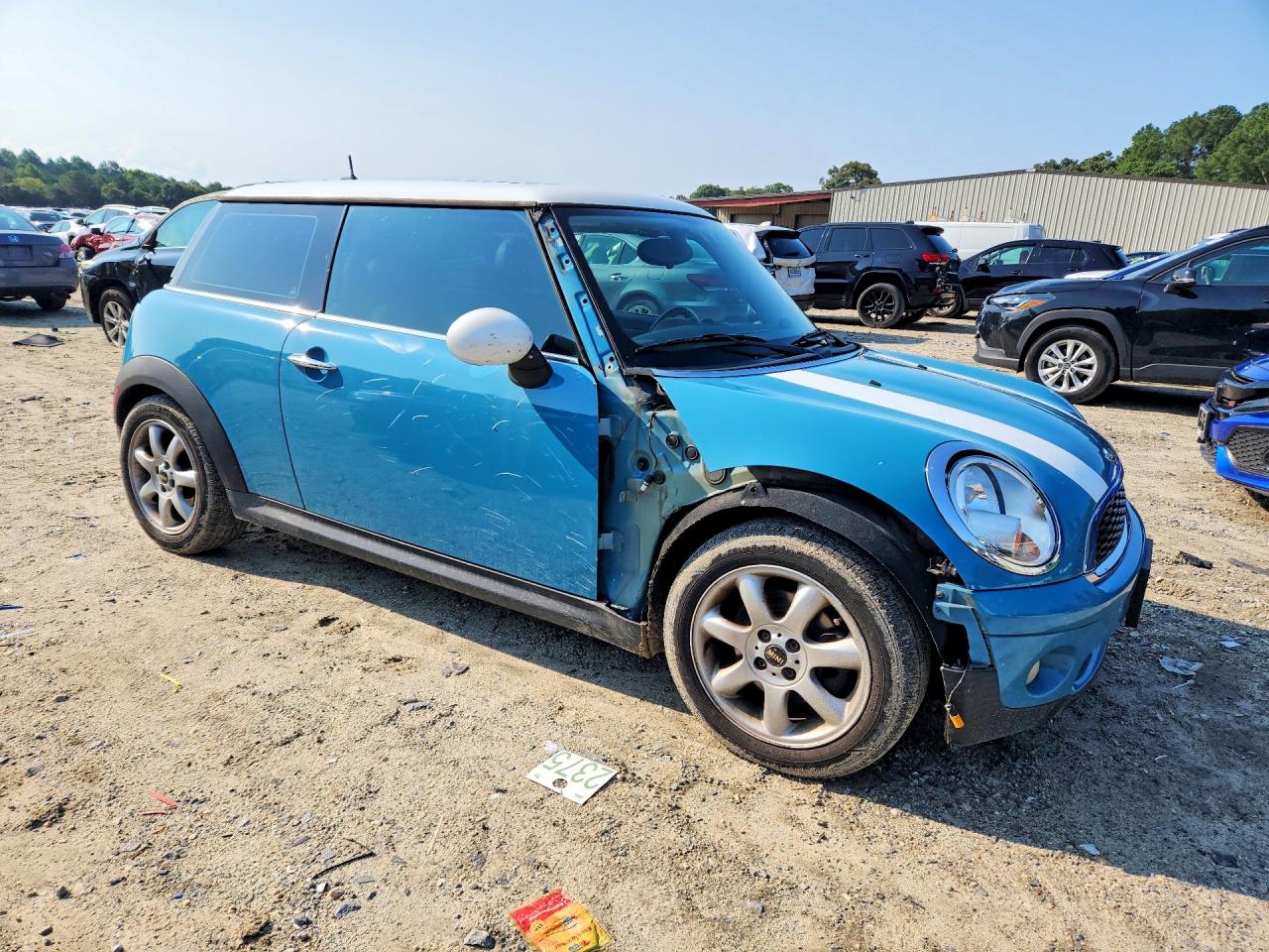 WMWMF33558TT68190 · 2008 MINI COOPER · 4/13