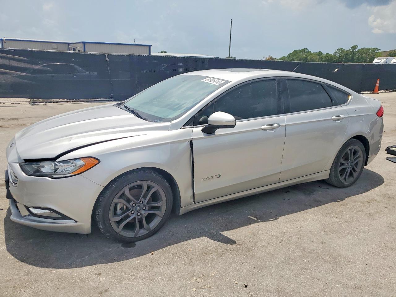 3FA6P0LU9JR103364 · 2018 FORD FUSION