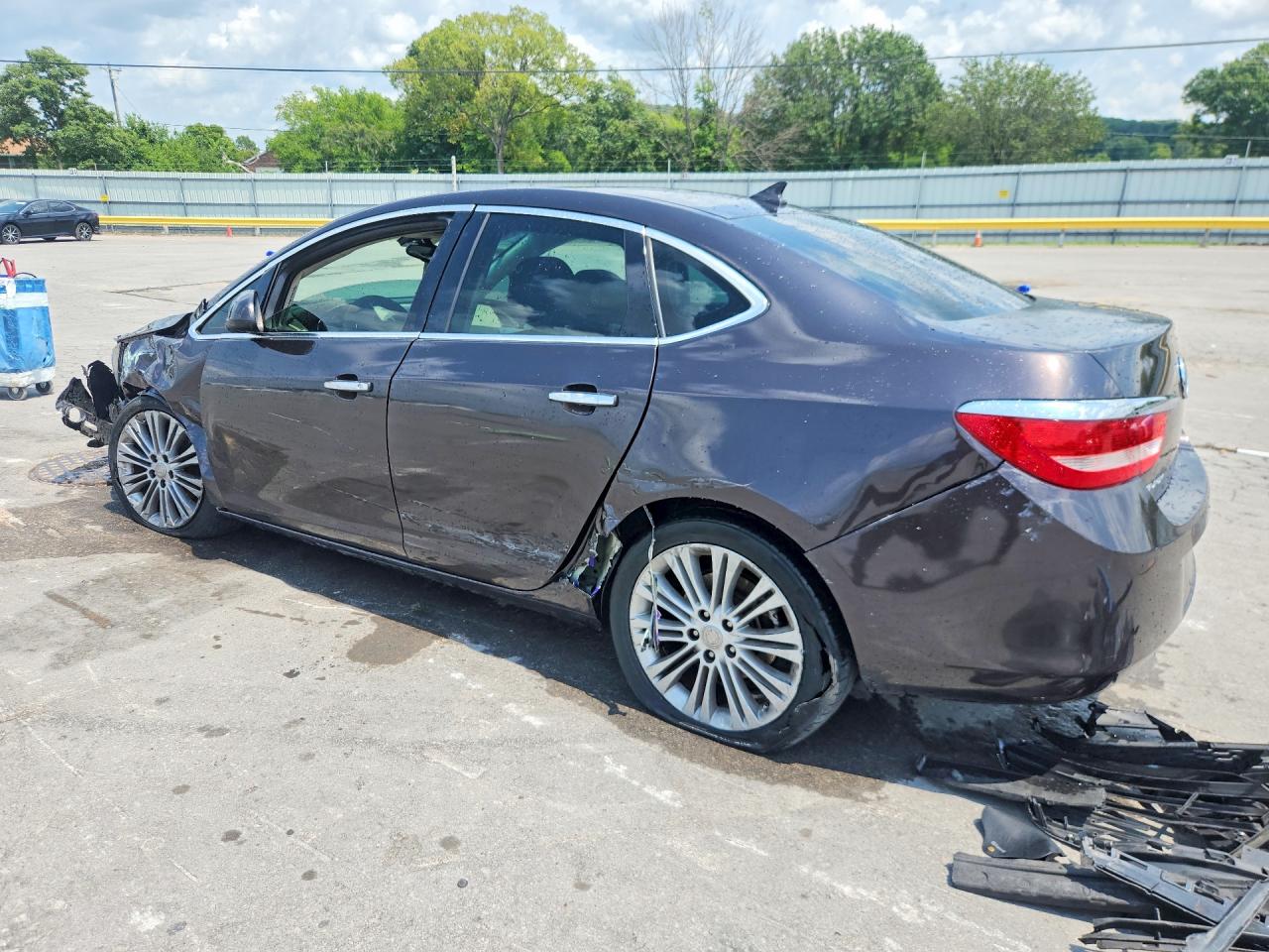 1G4PP5SK0D4182847 · 2013 BUICK VERANO · 2/12