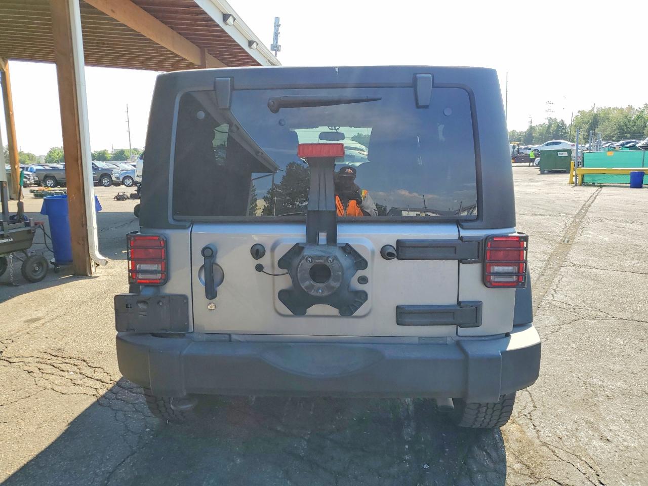 1C4BJWDG8GL179073 · 2016 JEEP WRANGLER UNLIMITED · 6/12
