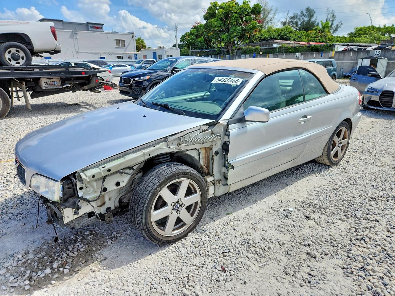 YV1NC63DX4J060540 · 2004 VOLVO C70