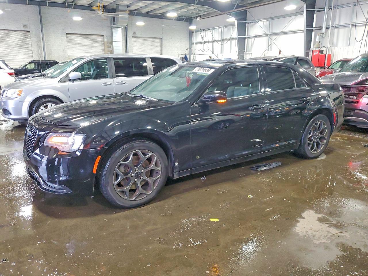 2C3CCAGG5JH292310 · 2018 CHRYSLER 300