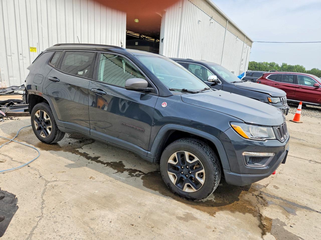 3C4NJDDB5JT174706 · 2018 JEEP COMPASS · 4/13