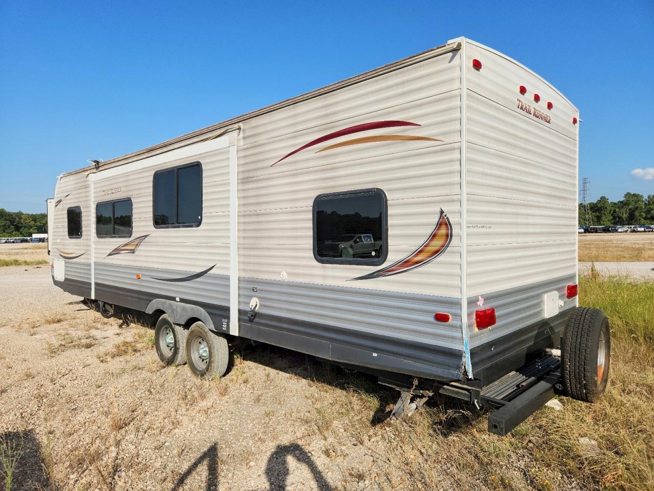 5SFEB332XDE263360 · 2013 HEARTLAND RV'S TRAIL RUNNER · 3/10