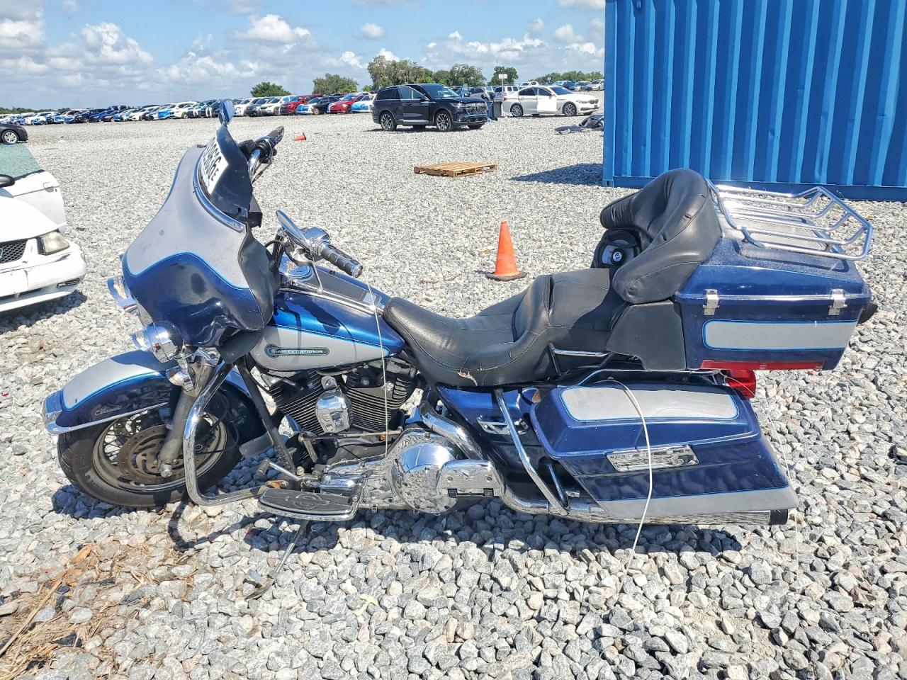 1HD1FFW13XY614749 · 1999 HARLEY-DAVIDSON FLHTCI · 3/9