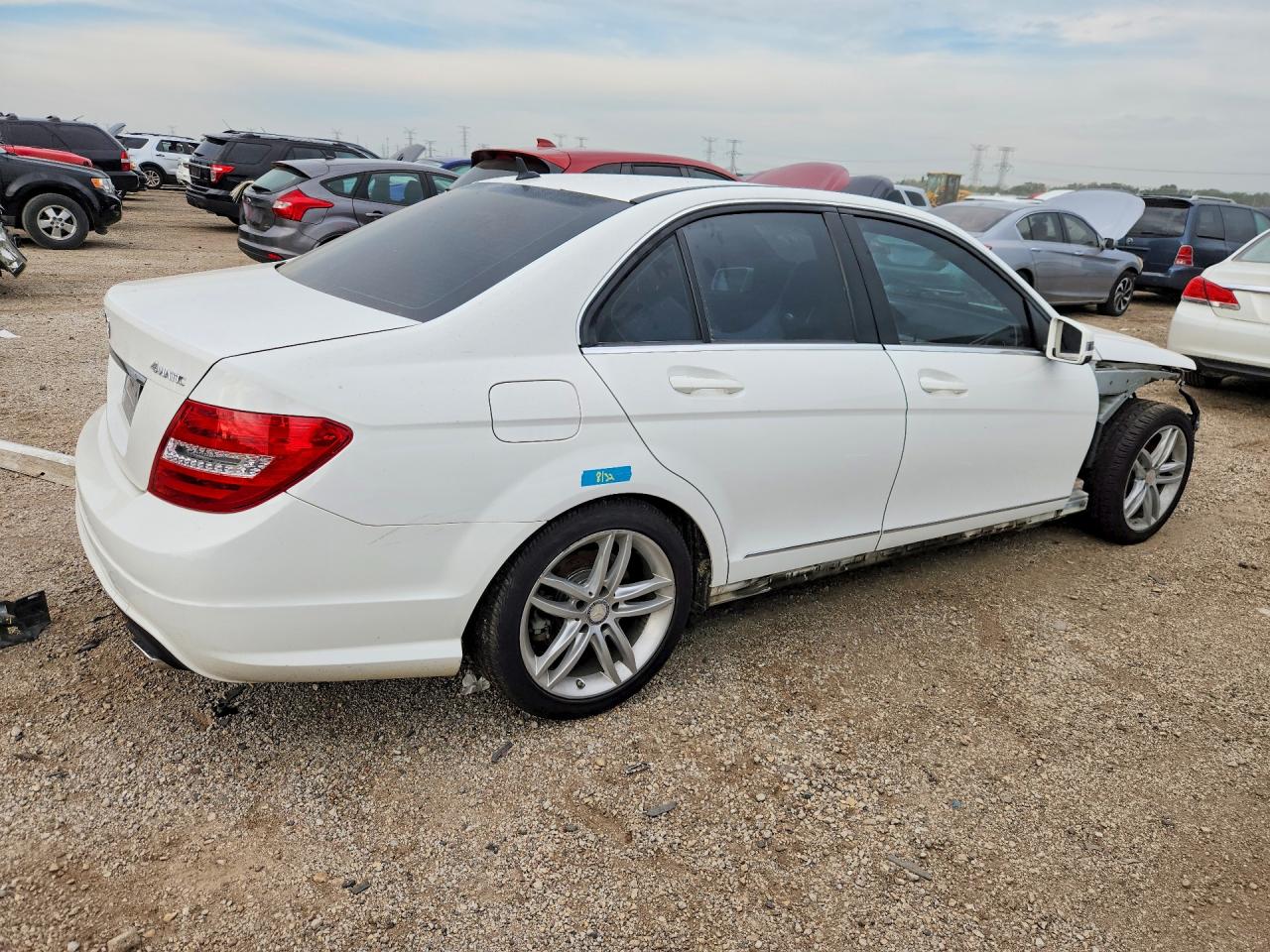 WDDGF8AB5ER304882 · 2014 MERCEDES-BENZ C · 3/13