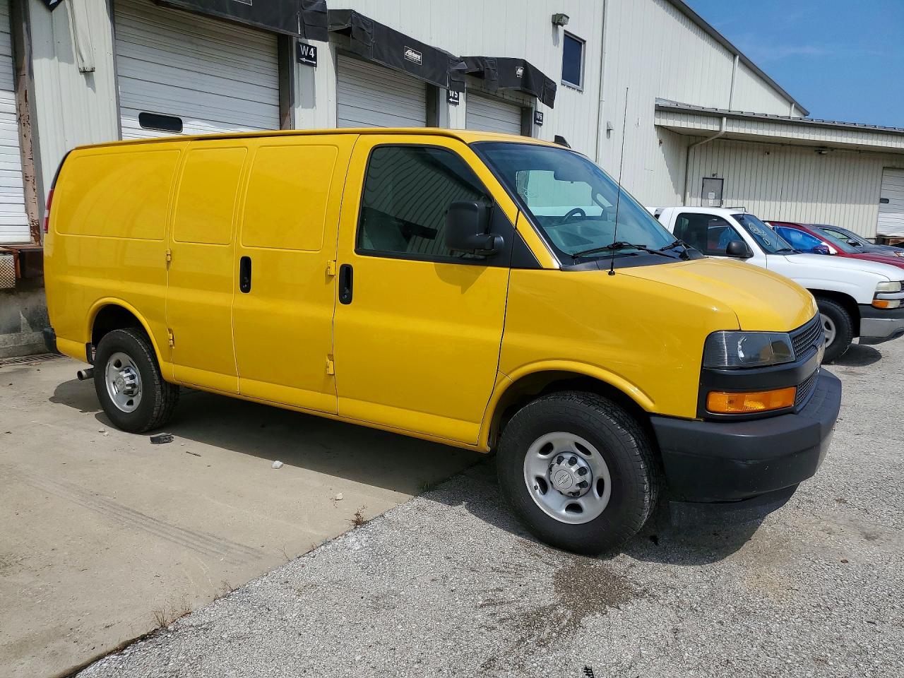 1GCWGAFP4L1156993 · 2020 CHEVROLET EXPRESS G2500 · 4/13