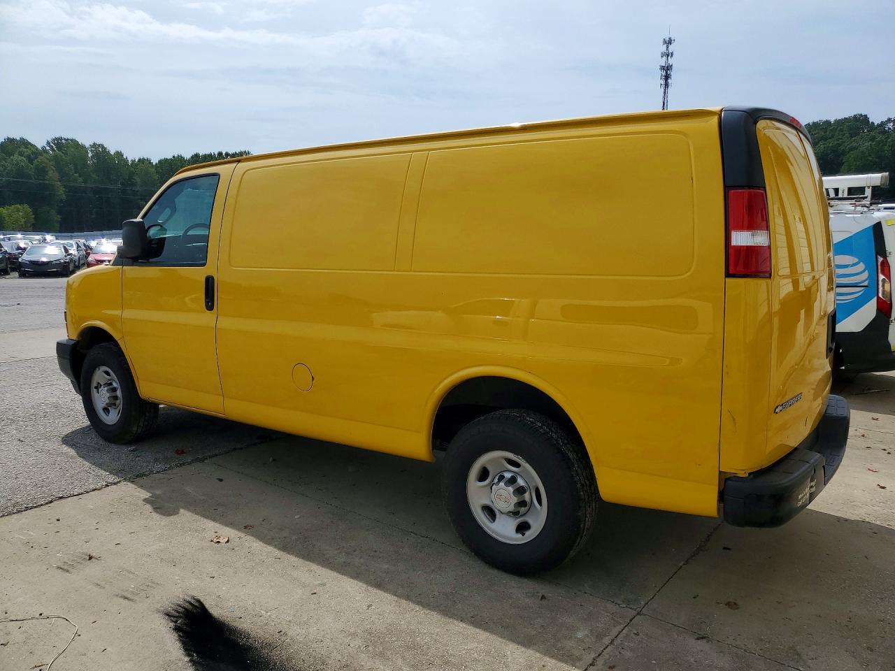 1GCWGAFP4L1156993 · 2020 CHEVROLET EXPRESS G2500 · 2/13