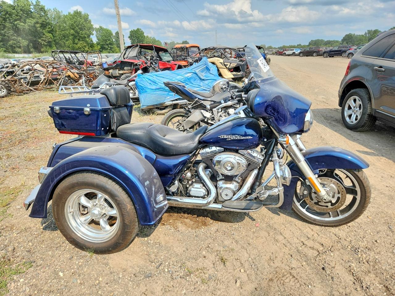 1HD1KBM1XCB692398 · 2012 HARLEY-DAVIDSON FLHX