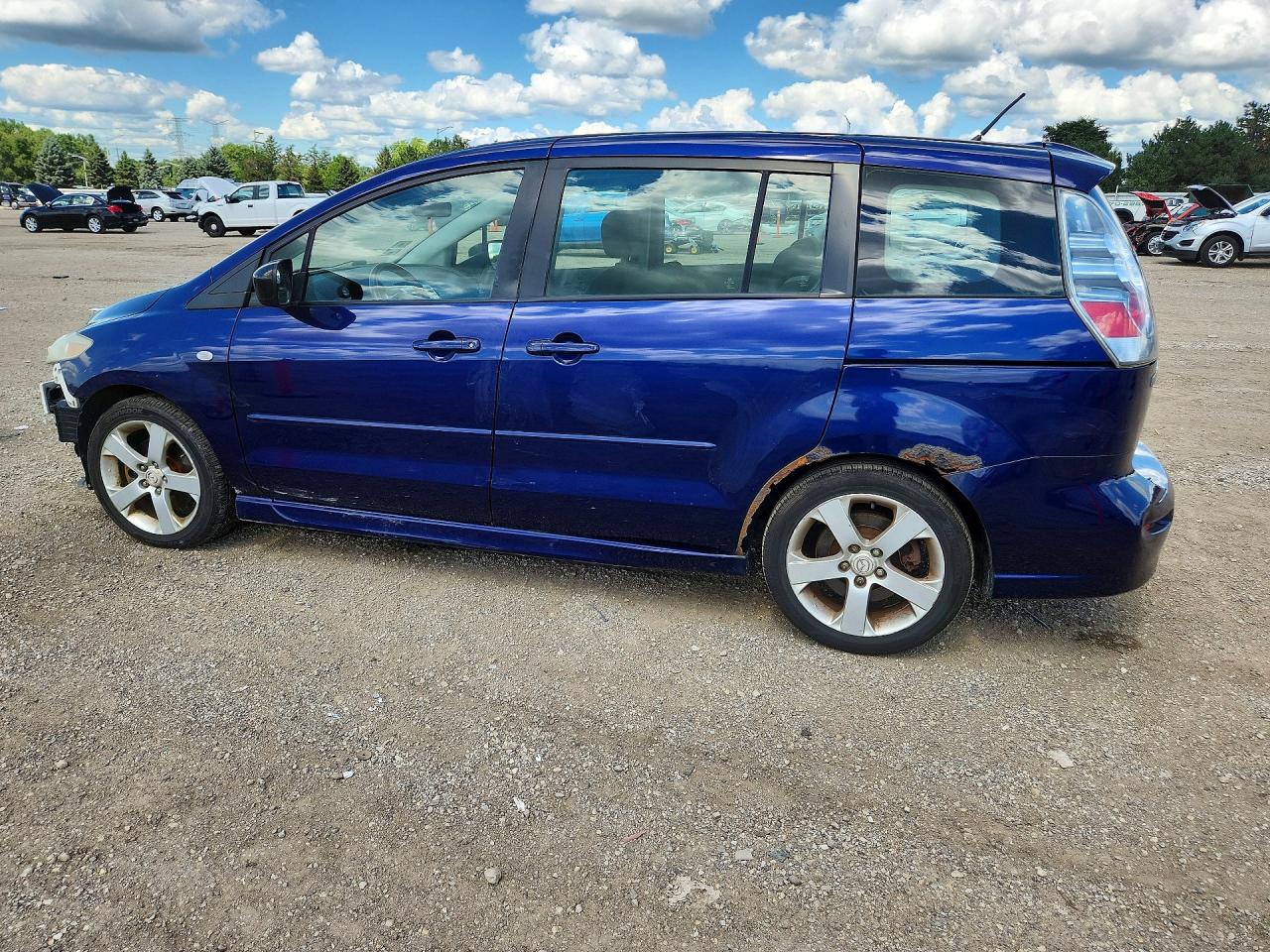 JM1CR293370132532 · 2007 MAZDA 5 · 2/13