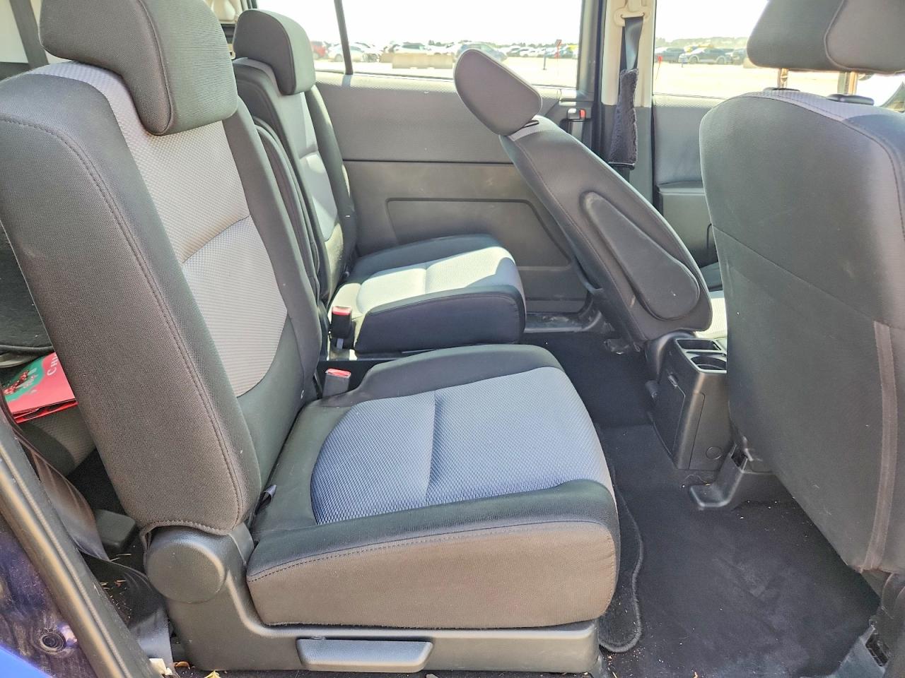 JM1CR293370132532 · 2007 MAZDA 5 · 11/13