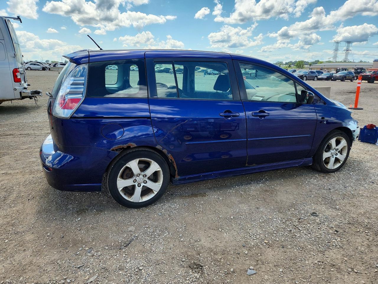 JM1CR293370132532 · 2007 MAZDA 5 · 3/13