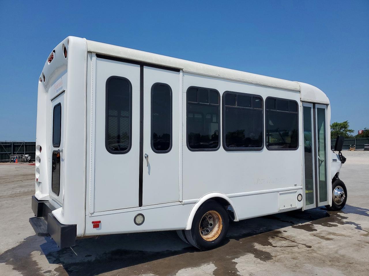 1FDEE3FS2KDC19132 · 2019 FORD E350 · 3/14