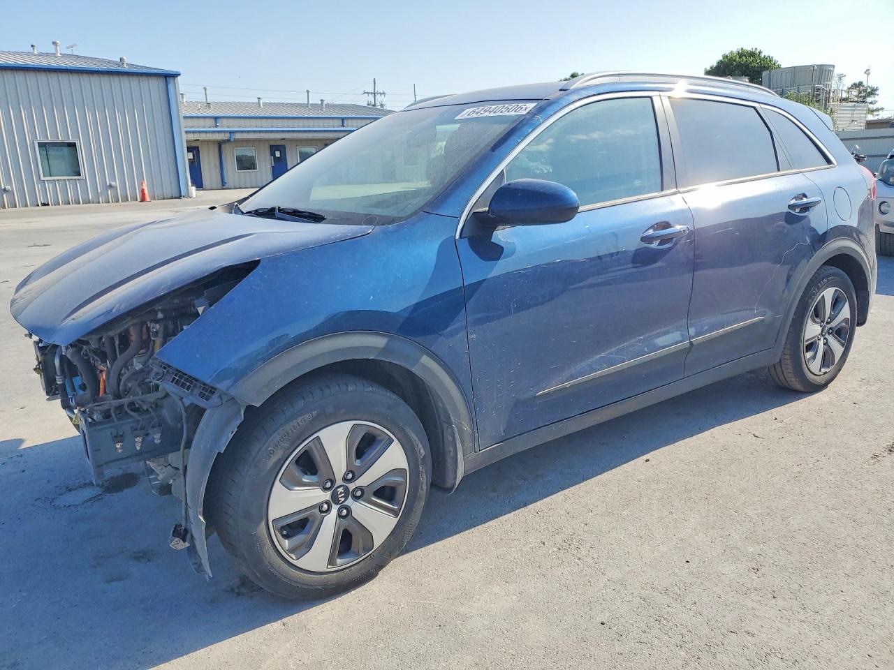 KNDCB3LC6H5090011 · 2017 KIA NIRO