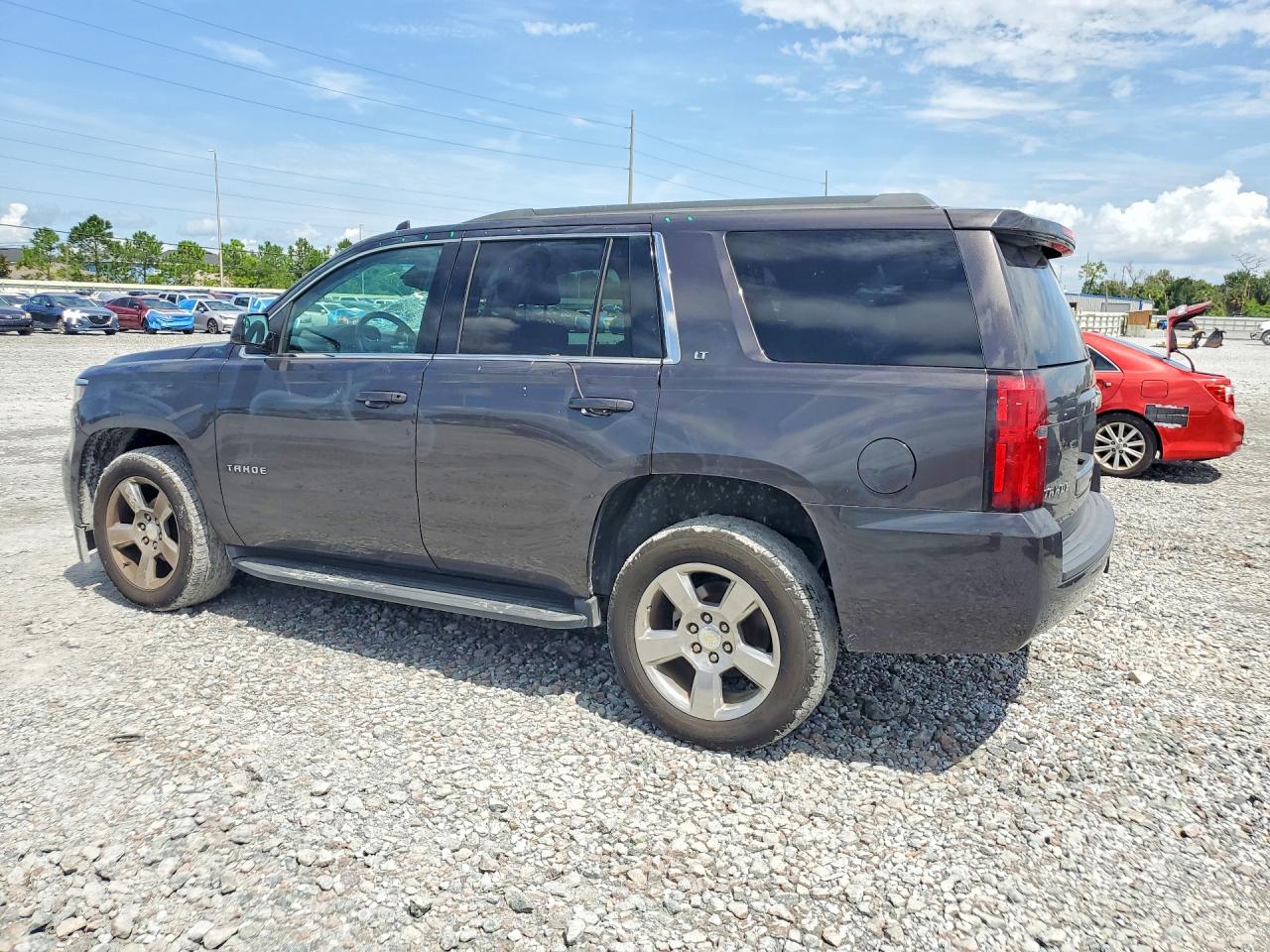 1GNSCBKC2JR105937 · 2018 CHEVROLET TAHOE · 2/13
