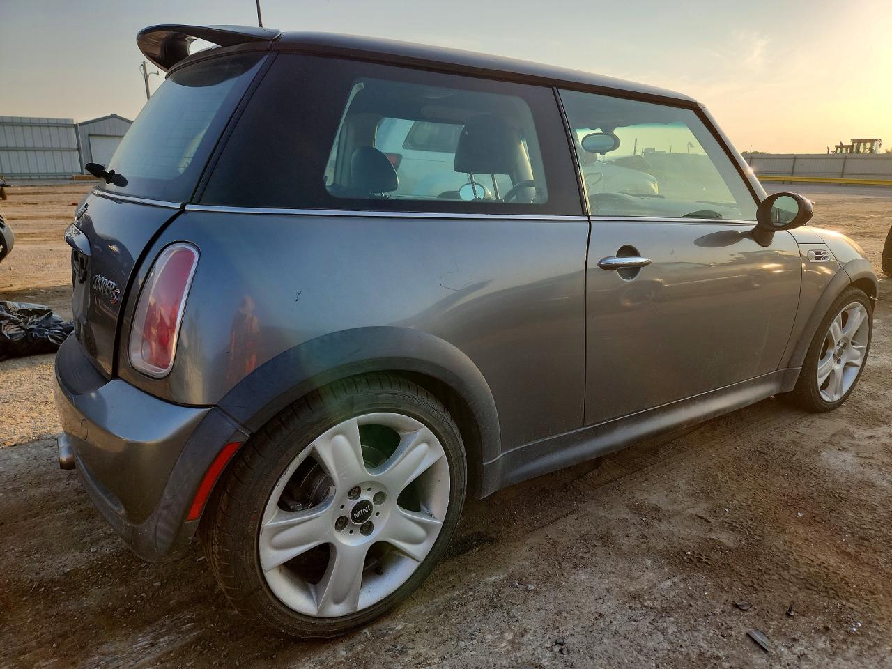 WMWRE33585TL14905 · 2005 MINI COOPER · 3/12