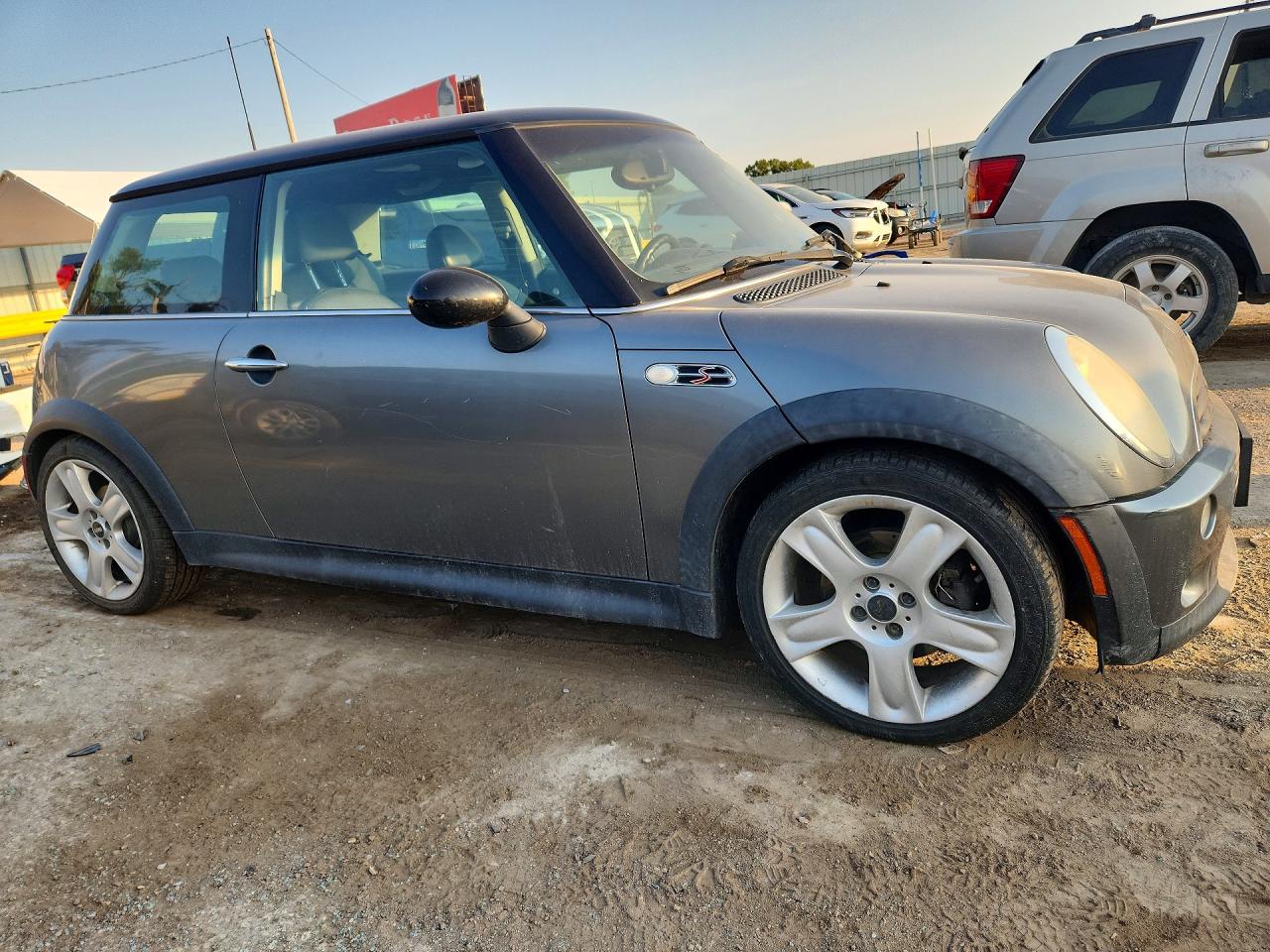 WMWRE33585TL14905 · 2005 MINI COOPER · 4/12