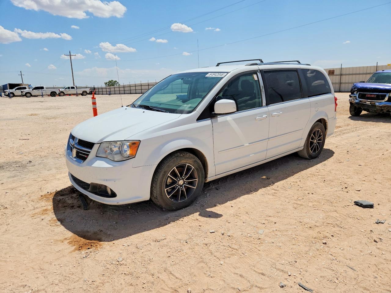 2C4RDGCG1HR818626 · 2017 DODGE GRAND CARAVAN