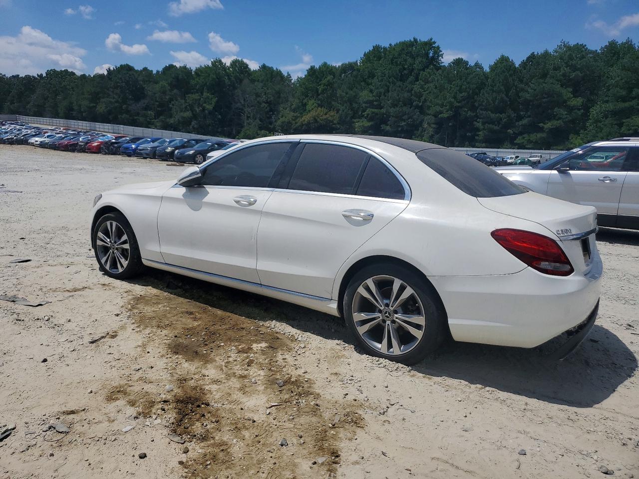 WDDWF4KB2JR403981 · 2018 MERCEDES-BENZ C · 2/12