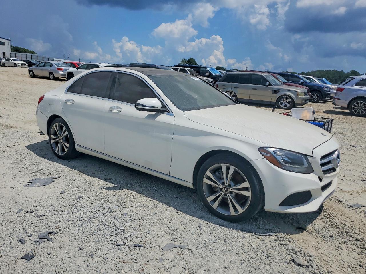 WDDWF4KB2JR403981 · 2018 MERCEDES-BENZ C · 4/12