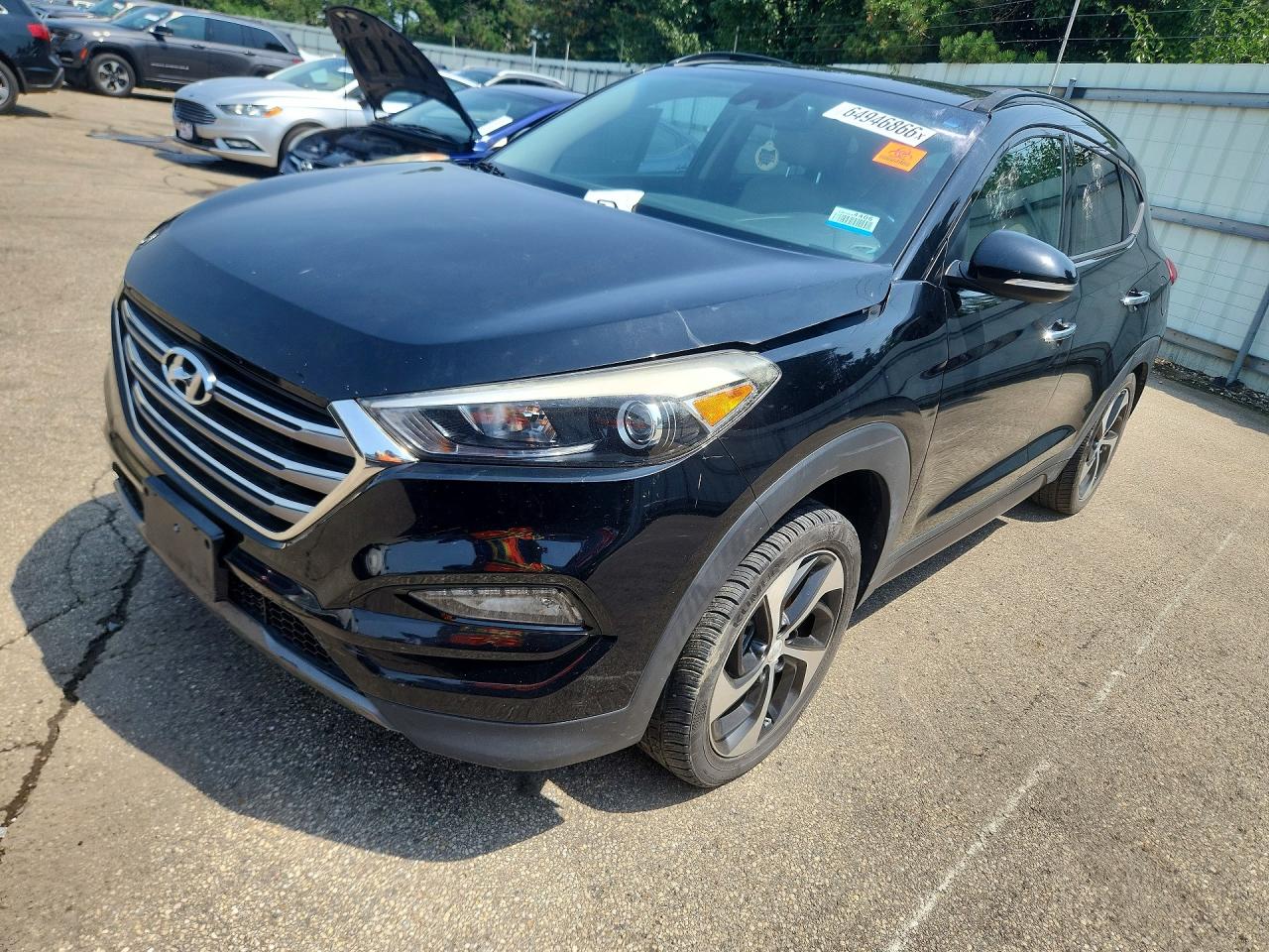 KM8J33A23GU129541 · 2016 HYUNDAI TUCSON