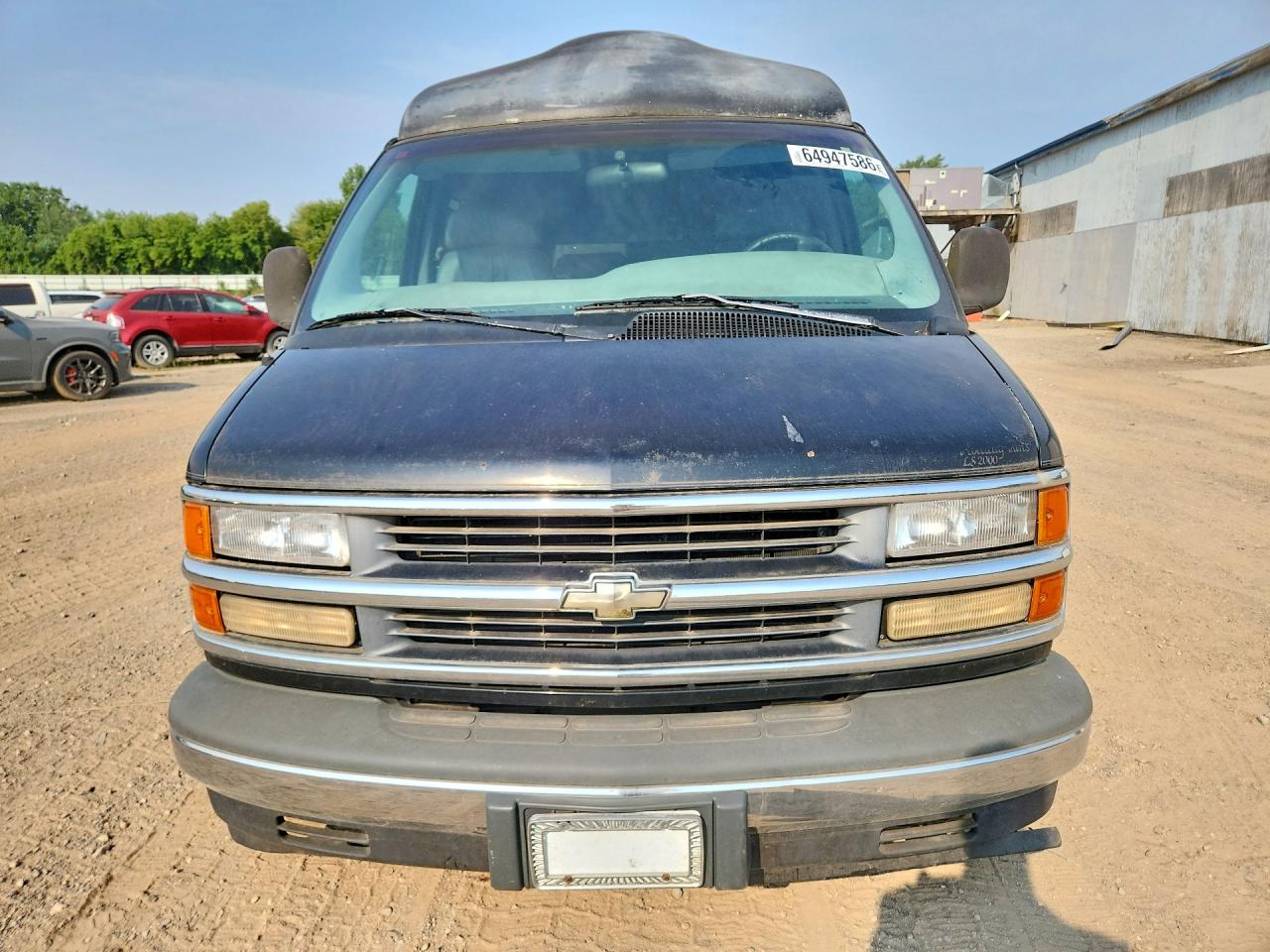 1GBFG15R6V1061457 · 1997 CHEVROLET EXPRESS G1500 · 5/13